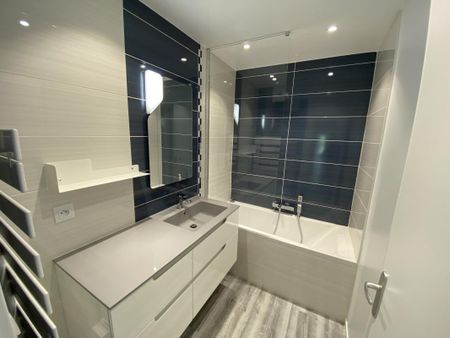 Location Appartement 4 pièces 82m² ANGERS 49000 - Photo 5