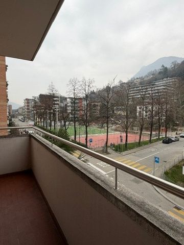 Lugano- Cassarate Affittasi 1.5 locali con Balcone - Photo 3