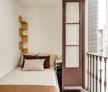 Avinguda del Marquès de l'Argentera, Barcelona, Catalonia 08003 - Photo 2