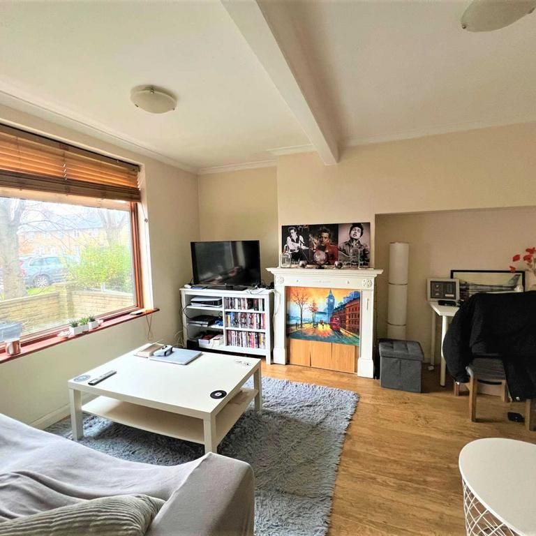 2 bedroom semi-detached house to rent - Photo 1