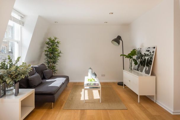 2 bedroom conversion flat with 1 reception and 2 bathrooms in Marylebone, W1U - Photo 1