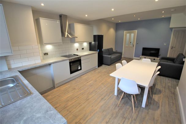 Cross Chapel Street, Headingley, LS6 3JE, Leeds - Photo 1