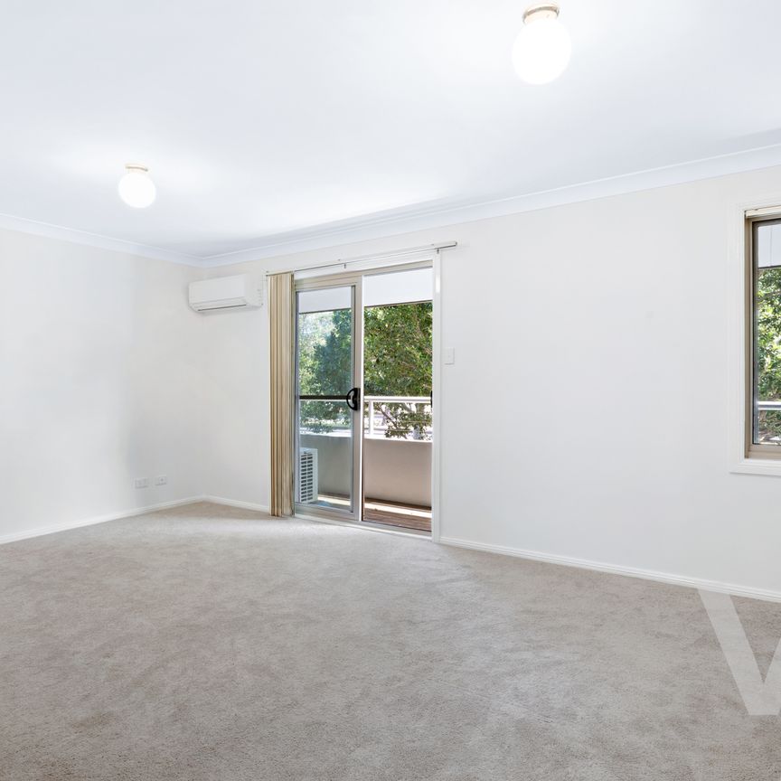 66 Linwood Street, Maryville - Photo 1