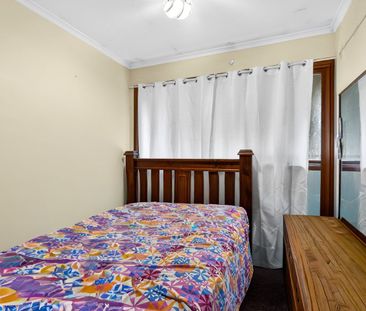 4 BR House - ACROSS THE ROAD FROM SCHOOL AND SHOPS - Photo 2