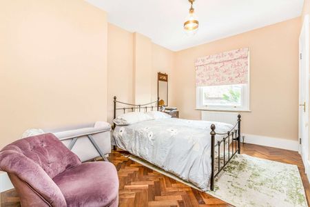 Short let: A stylish three bedroom apartment on Richmond Hill with off-street parking - Photo 3