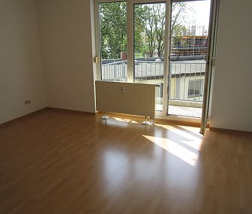 Schöne 1-Zimmer Wohnung mit Balkon in Nbg.-Schweinau - Foto 2