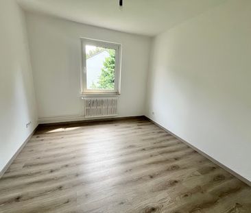 Toll geschnittene 3-Zimmer-Wohnung mit Tageslichtbad! - Foto 1