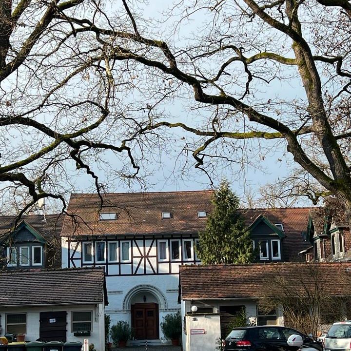 1-Zimmer-Wohnung auf ehemaligen Gestüt zum 15.3. - Photo 1