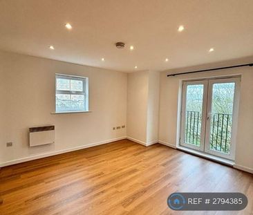 2 bedroom flat to rent - Photo 2