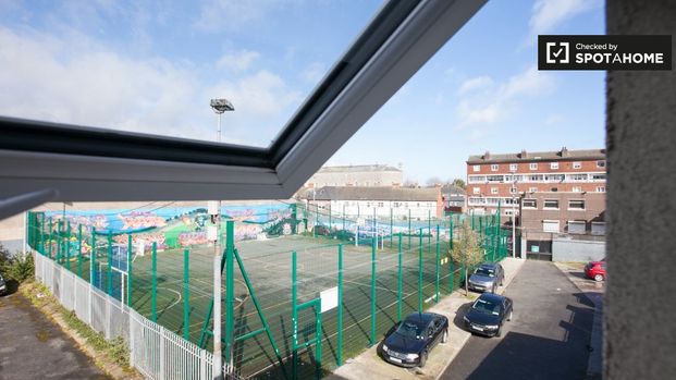 2-bedroom apartment for rent in East Wall, Dublin - Photo 1