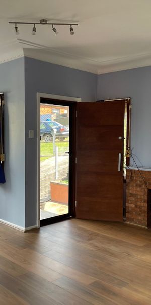 7 First Avenue North Warrawong - Photo 1