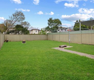 Rare Low-Set Gem in the Heart of Woolloongabba - Photo 2