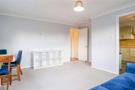London Road, Reading, Berkshire, RG1 - Photo 2