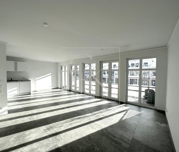 Stilvolle 4,5-Zimmer-Wohnung mit 2 Terrassen & 2 Stellplätzen - Photo 4