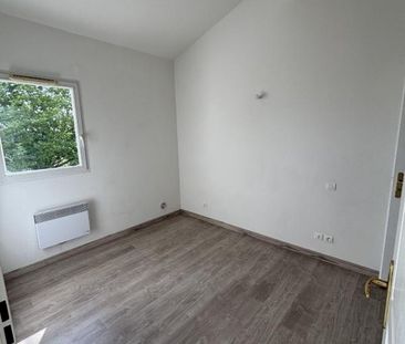 Location Appartement 2 pièces 42m² ST ANDRE DE CUBZAC 33240 - Photo 3
