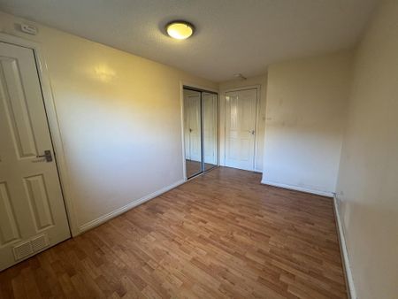 2 bedroom ground floor flat to rent - Photo 5
