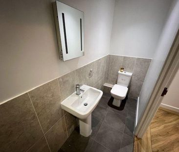 2 bedroom apartment to rent - Photo 6