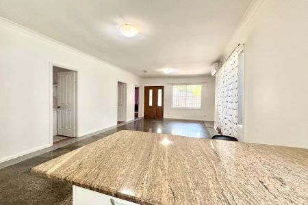 Modern Living in a Prime Homebush West Location - Photo 4