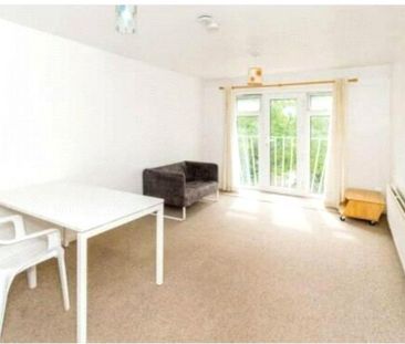 2 bedroom Flat To Let Total Size: 660 SQ FT - Photo 1