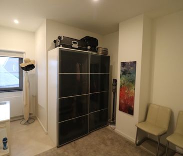 Modern en energiezuinig 2-slaapkamerappartement met carport en ruim... - Photo 1