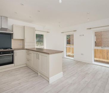 2 bedroom bungalow to rent - Photo 1