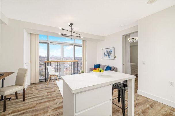 For Lease - 200 Burnhamthorpe Road, Mississauga, Ontario - Photo 1