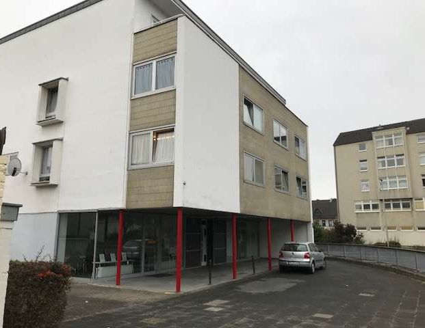 In begehrter Wohnlage. Nur wenige Gehminuten bis zum Rhein. Mit Balkon! - Foto 1