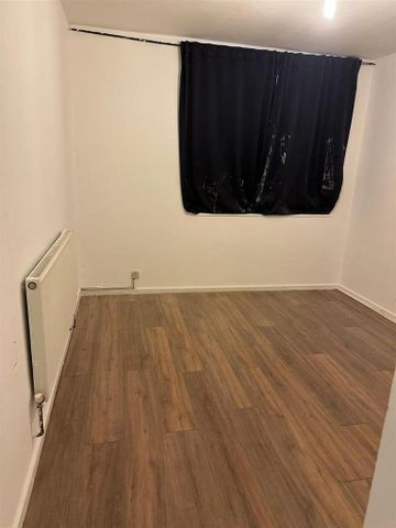 4 bedroom flat to rent - Photo 5
