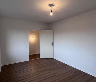 Erstbezug nach Renovierung! Zentrale Wohnung mit Balkon (NEUE Fotos) - Foto 4