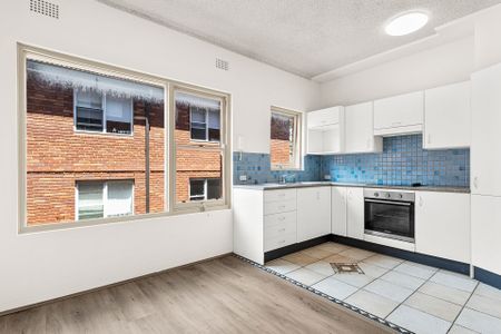 Light-Filled 2-Bedroom Apartment with Enclosed Balcony - Photo 3