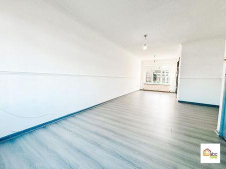 3 bedroom terraced house to rent - Photo 2