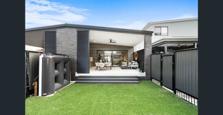 NEAR NEW SPACIOUS DUPLEX - Photo 4