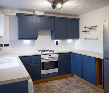 3 bedroom semi-detached house to rent - Photo 1