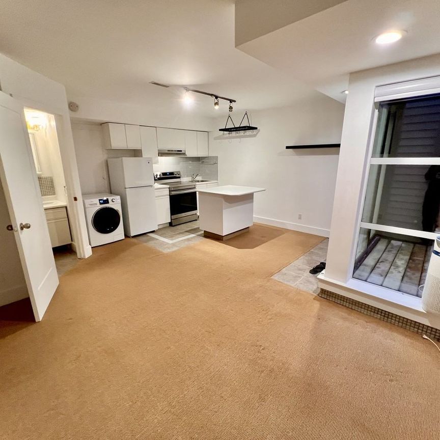 6426 Bruce Street apartment — West Vancouver, BC (0-Bedroom) - 0 Bedroom - Photo 1