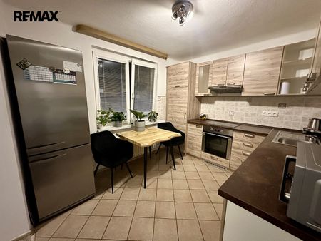 Pronájem bytu 3+kk 63 m² - Fotografie 2
