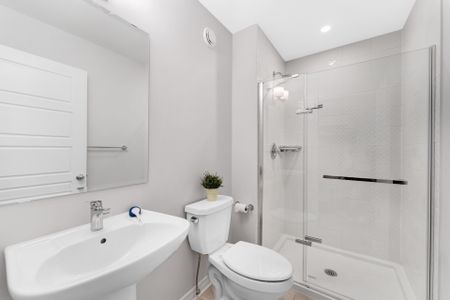 For Lease - 696 Moonflower Crescent, Blossom Park - Airport and Area, Ontario - Photo 5