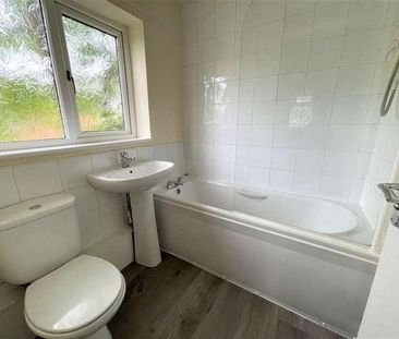 Exeter Drive, Leeds, LS10 - Photo 5