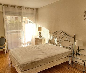 Appartement Bandol 3 pièce(s) 62.83 m² - COEUR DE VILLE ET ACCES PL... - Photo 4