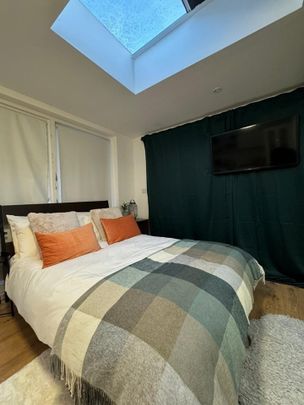 Studio Flat, Ashlone Road, SW15 - Photo 1