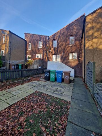 2 bedroom terraced house to rent - Photo 4