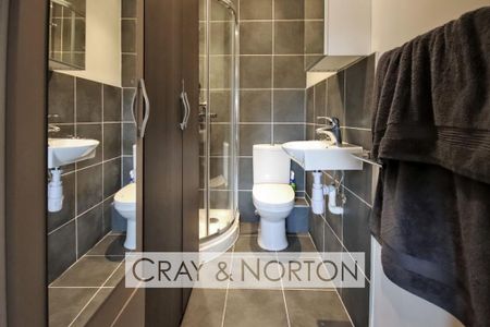 2 bedroom flat to rent - Photo 5