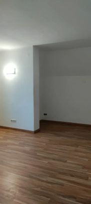 SANIERTE WOHNUNG NÄHE WIFI LINZ - Photo 1