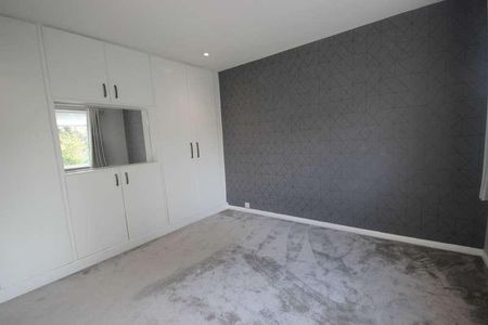 Swallow Street, Iver Heath, SL0 - Photo 3