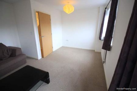 4 bedroom property to rent in Salford - Photo 3