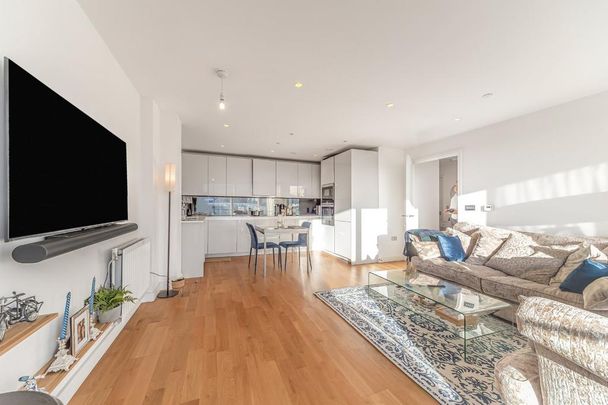 2 bedroom flat to rent - Photo 1