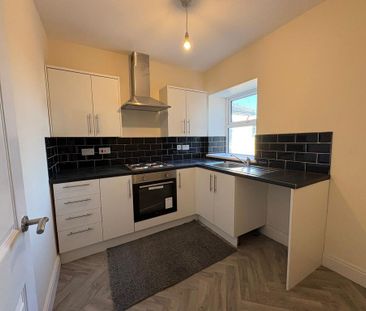 3 bedroom apartment to rent - Photo 1