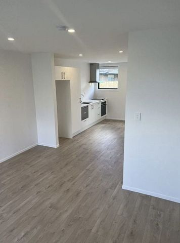 Modern Townhouse - Photo 5