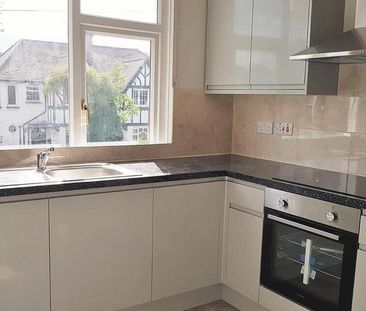 3 bedroom flat to rent - Photo 5