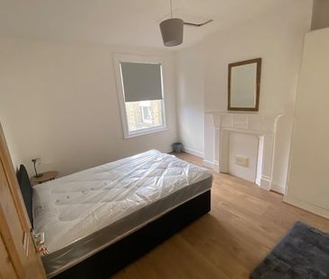 Room in a Shared Flat, South Norwood, SE25 - Photo 3
