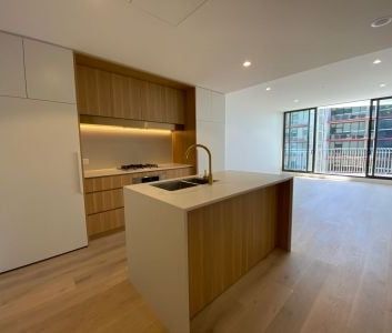 Stylish Living Meets Ultra Convenience - 2 BED - Photo 1